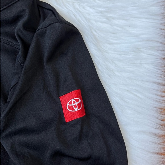 Toyota Fossa Quarter Zip - Picture 3 of 9